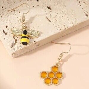 NWT Bee & Honeycomb Mismatched 22K Gold Plated Drop Earrings Fashion Jewelry